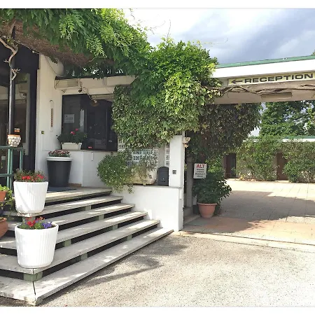 Moderno Hotel